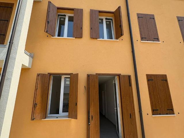 Casa indipendente in vendita a Terre del Reno FE