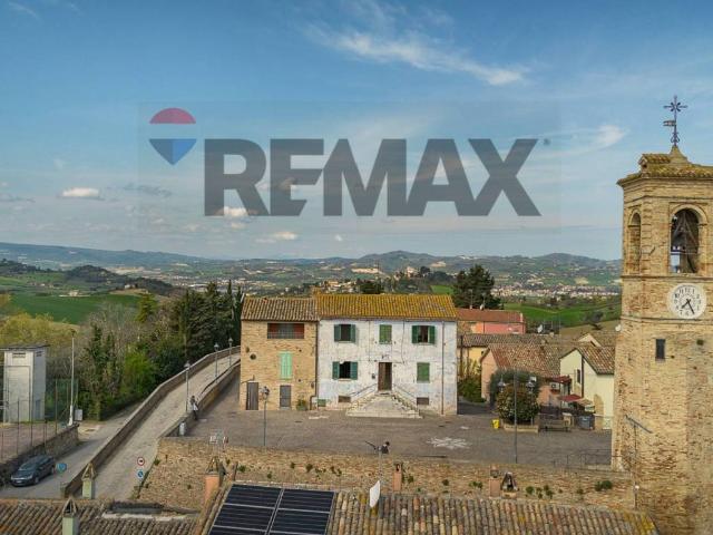 Casa indipendente in vendita a Terre Roveresche PU