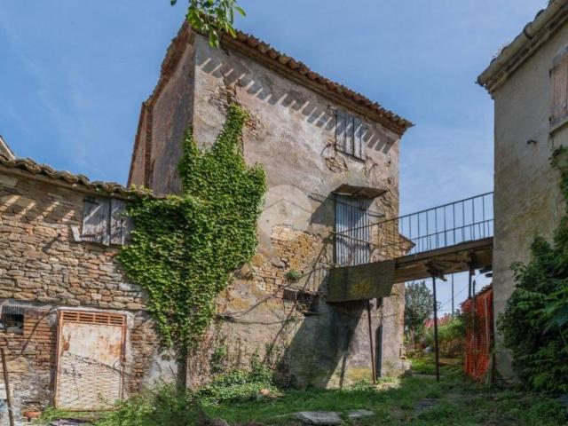 Casa indipendente in vendita a Terre Roveresche PU