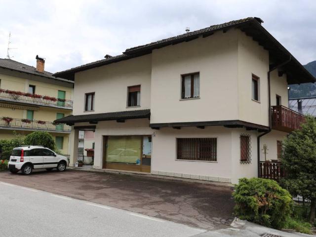 Casa indipendente in vendita a Terzolas TN