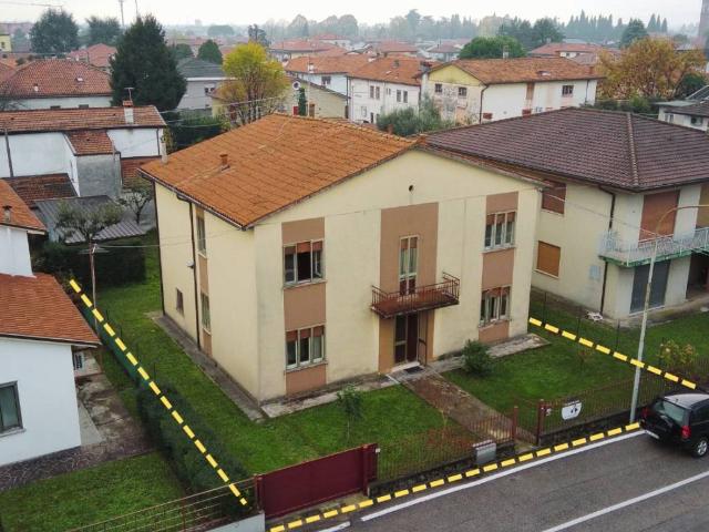 Casa indipendente in vendita a Thiene VI