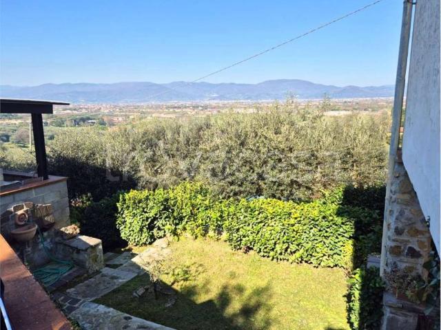 Casa indipendente in vendita a Tizzana, Quarrata