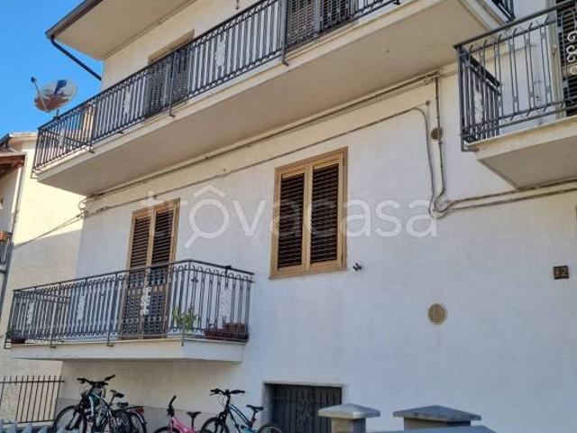 Casa indipendente in vendita a Tramutola via Giacomo Matteotti