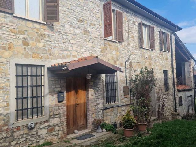 Casa indipendente in vendita a Travo PC