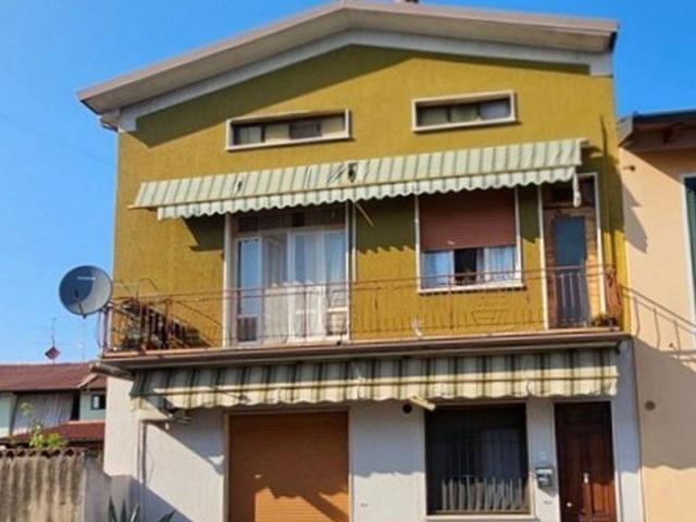 Casa indipendente in vendita a Travagliato BS