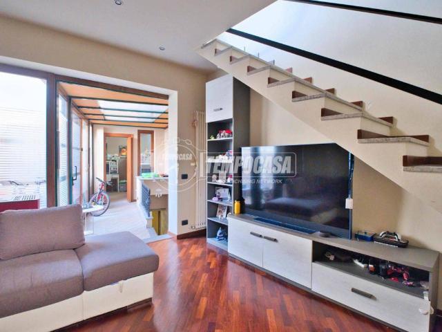Casa indipendente in vendita a Trecate NO