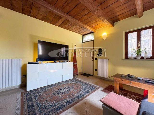 Casa indipendente in vendita a Trecastelli AN