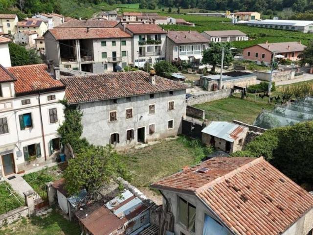 Casa indipendente in vendita a Tregnago, Cogollo