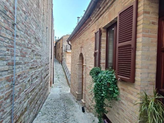 Casa indipendente in vendita a Treia MC