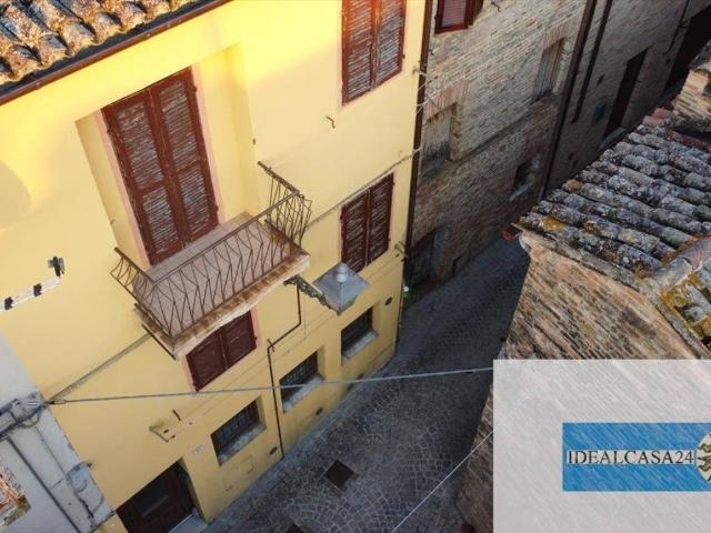 Casa indipendente in vendita a Treia MC