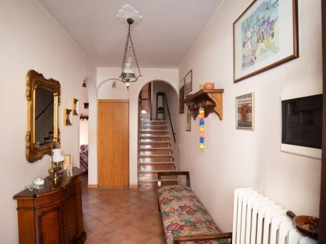 Casa indipendente in vendita a Treia MC