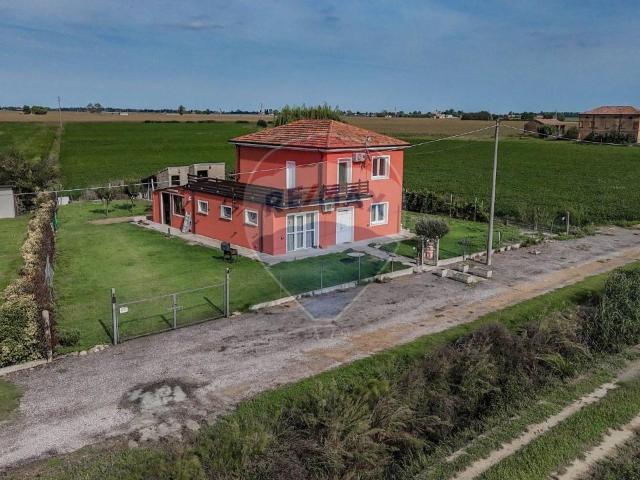 Casa indipendente in vendita a Tresignana