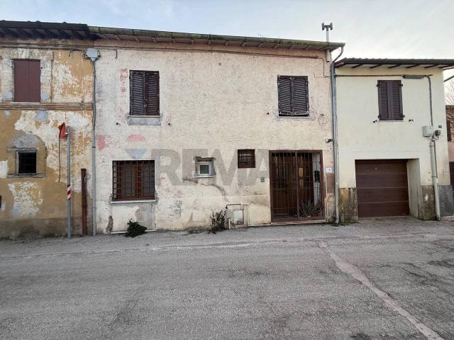 Casa indipendente in vendita a Trevi