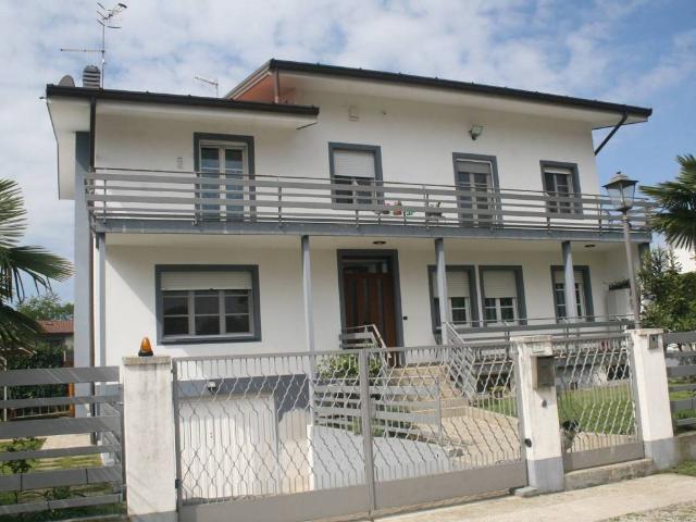 Casa indipendente in vendita a Tricesimo UD
