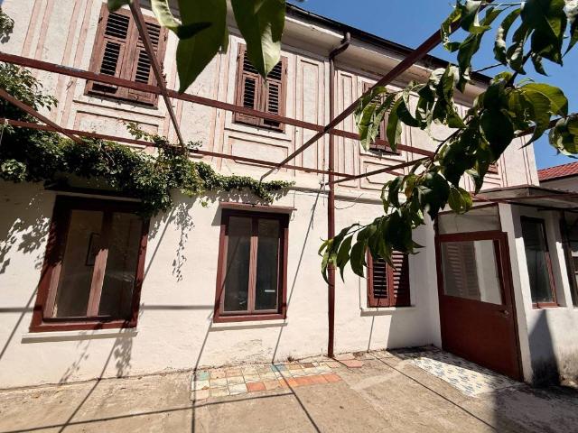 Casa indipendente in vendita a Trieste TS