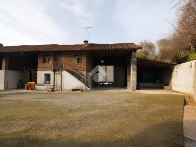 Casa indipendente in vendita a Trofarello