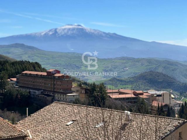 Casa indipendente in vendita a Troina EN