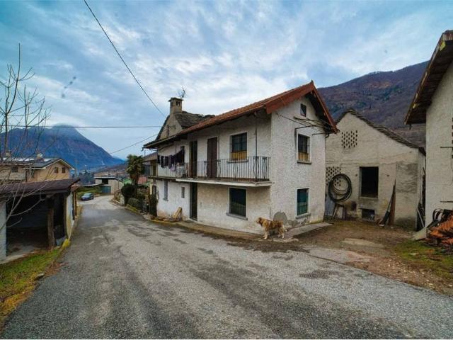 Casa indipendente in vendita a Trontano VB