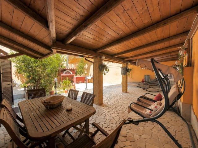 Casa indipendente in vendita a Tuglie LE
