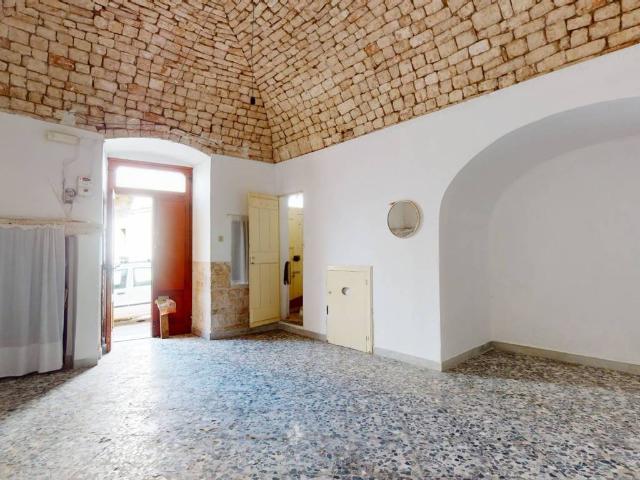 Casa indipendente in vendita a Turi BA
