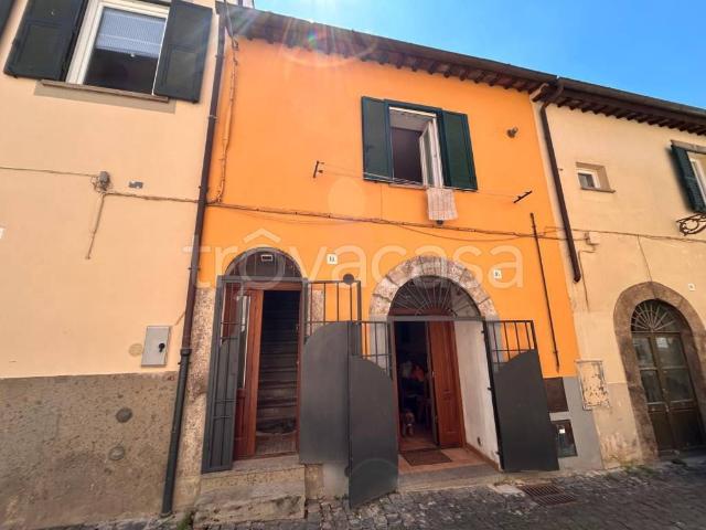 Casa indipendente in vendita a Tuscania via Giuseppe Verdi