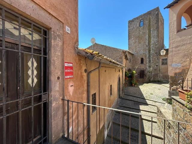 Casa indipendente in vendita a Tuscania VT
