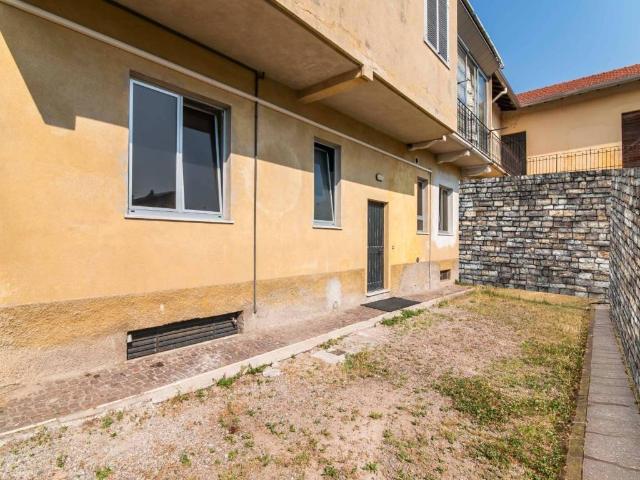 Casa indipendente in vendita a Uboldo VA