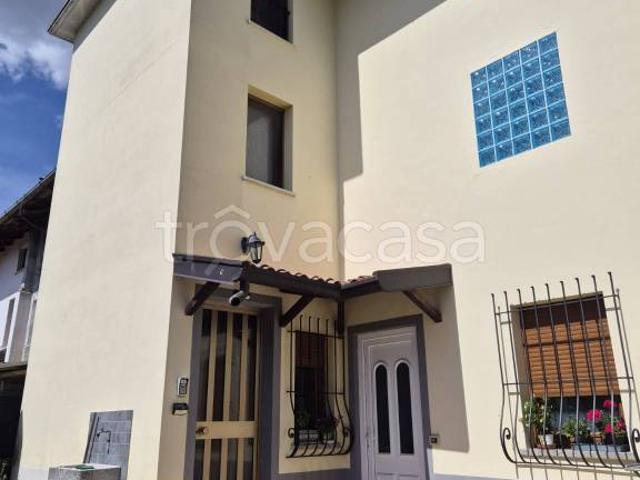 Casa indipendente in vendita a Udine via Baldasseria Media, Viale Palmanova Baldasserie