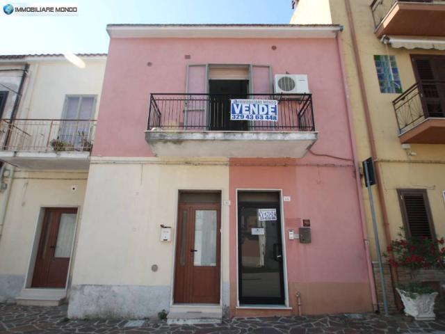Casa indipendente in vendita a Ururi CB