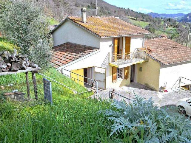 Casa indipendente in vendita a Urbino PU
