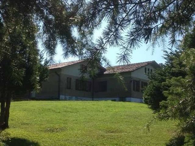 Casa indipendente in vendita a Urbino PU