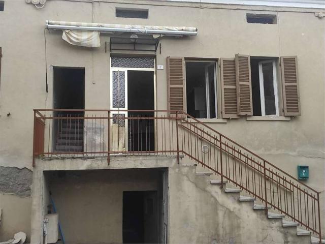 Casa indipendente in vendita a Urbino PU