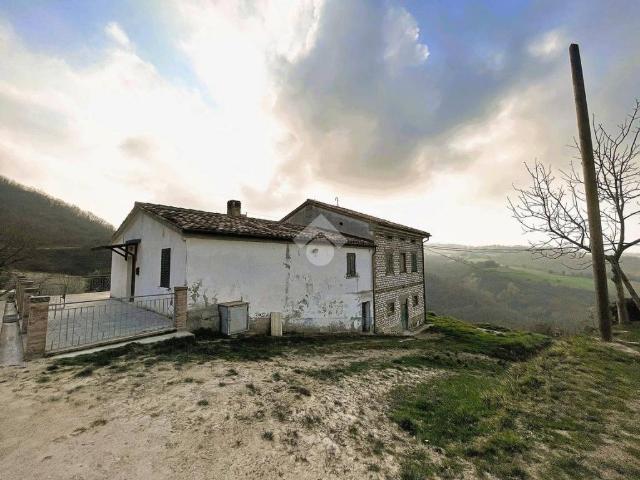 Casa indipendente in vendita a Urbino PU