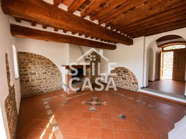 Casa indipendente in vendita a Uzzano PT