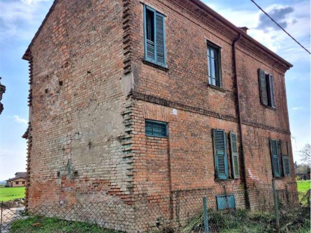 Casa indipendente in vendita a Voghera PV