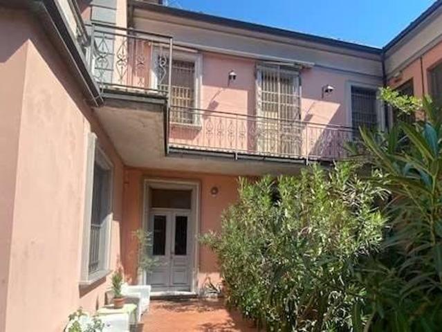Casa indipendente in vendita a Voghera PV