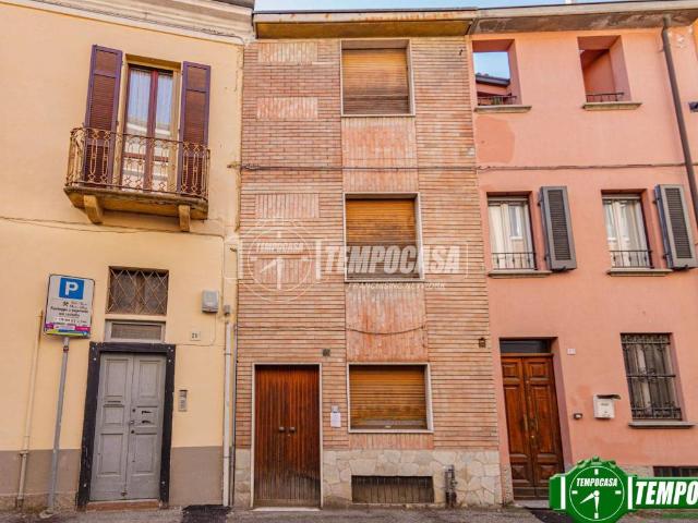 Casa indipendente in vendita a Voghera PV