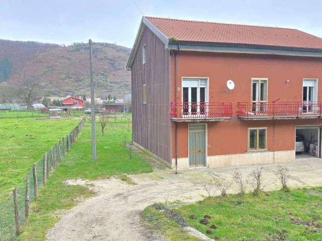 Casa indipendente in vendita a Volturara Irpina AV