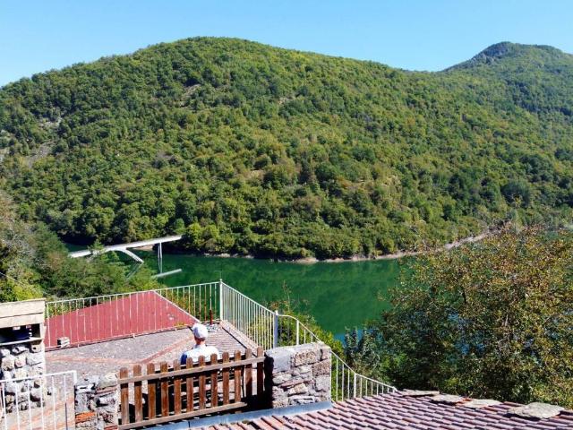 Casa indipendente in vendita a Vagli Sotto LU