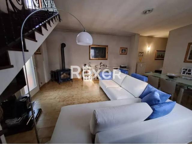Casa indipendente in vendita a Vaiano Cremasco via Lodigiani Lelia