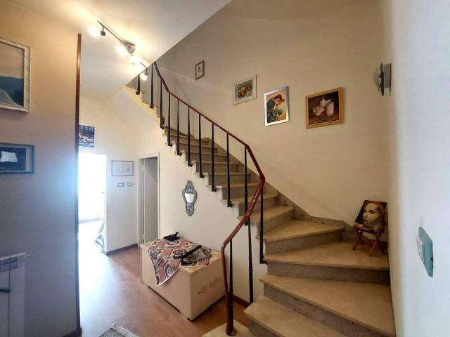 Casa indipendente in vendita a Vaiano PO