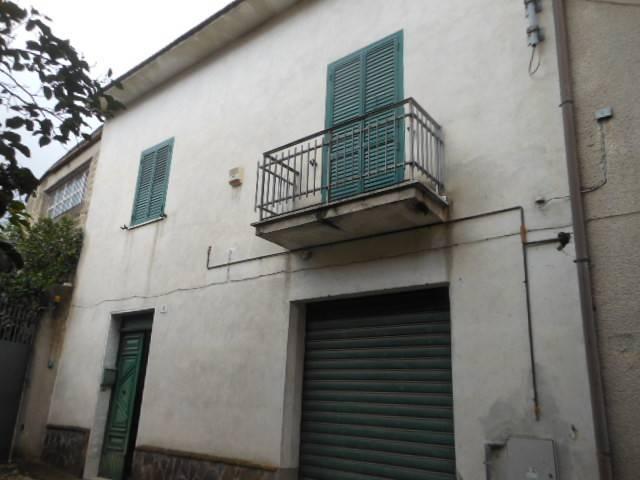 Casa indipendente in vendita a Vairano Patenora CE