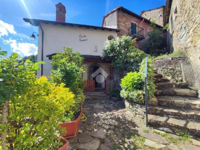 Casa indipendente in vendita a Valbrevenna GE