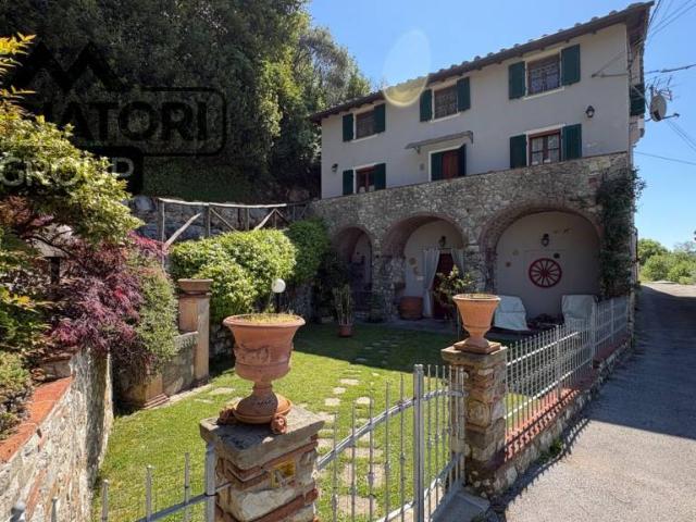 Casa indipendente in vendita a Valdottavo, Borgo a Mozzano
