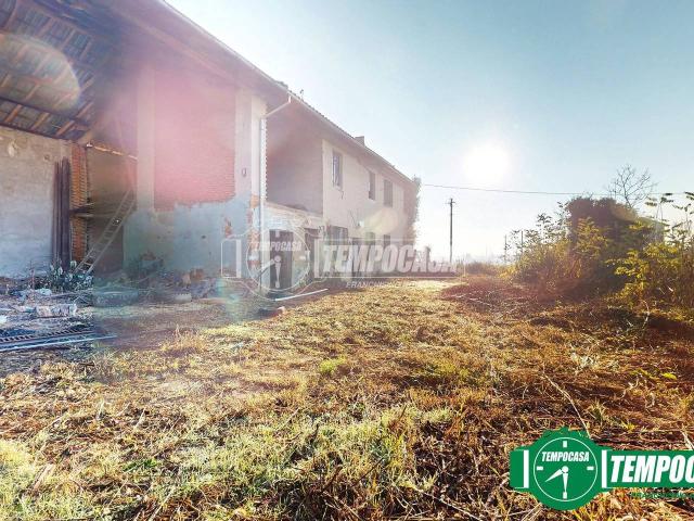 Casa indipendente in vendita a Valenza
