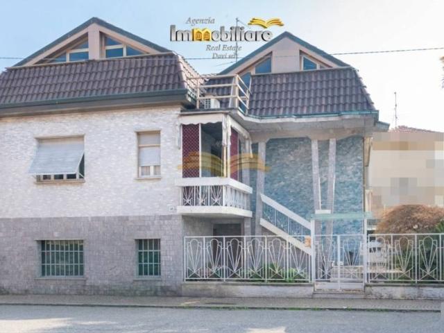 Casa indipendente in vendita a Valenza AL