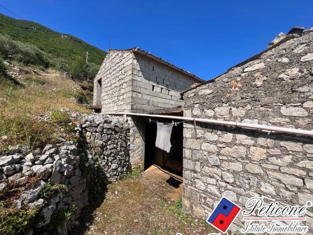 Casa indipendente in vendita a Vallecorsa FR