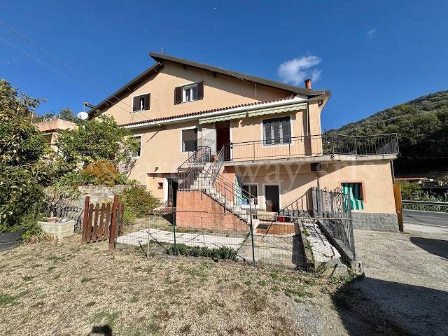 Casa indipendente in vendita a Vallecrosia IM
