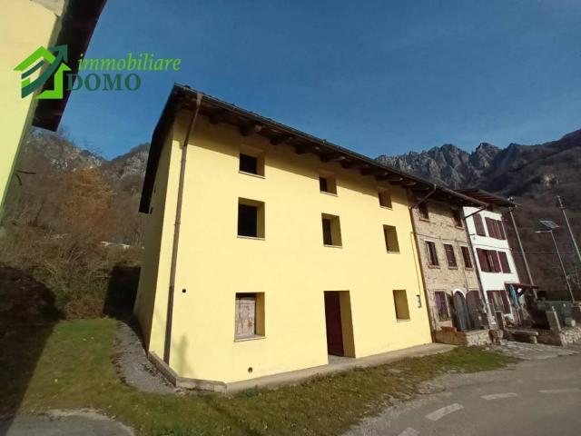 Casa indipendente in vendita a Valli del Pasubio VI