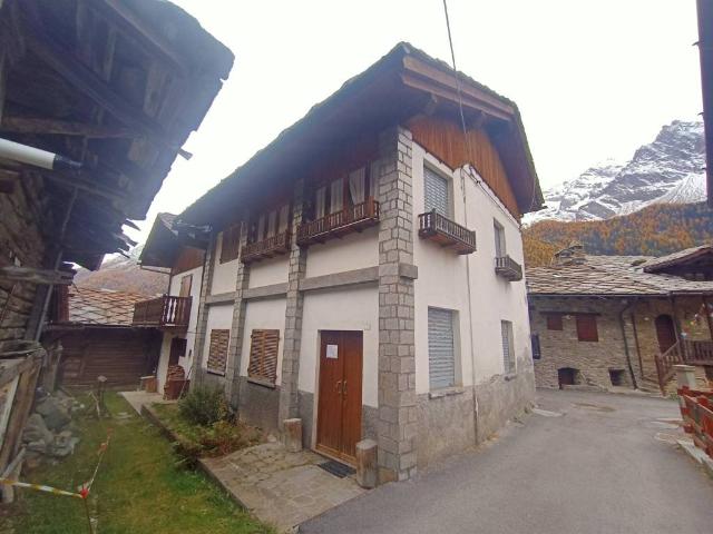 Casa indipendente in vendita a Valsavarenche AO